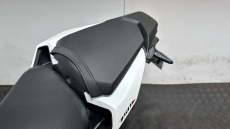 Honda CB750 Hornet (25MY)